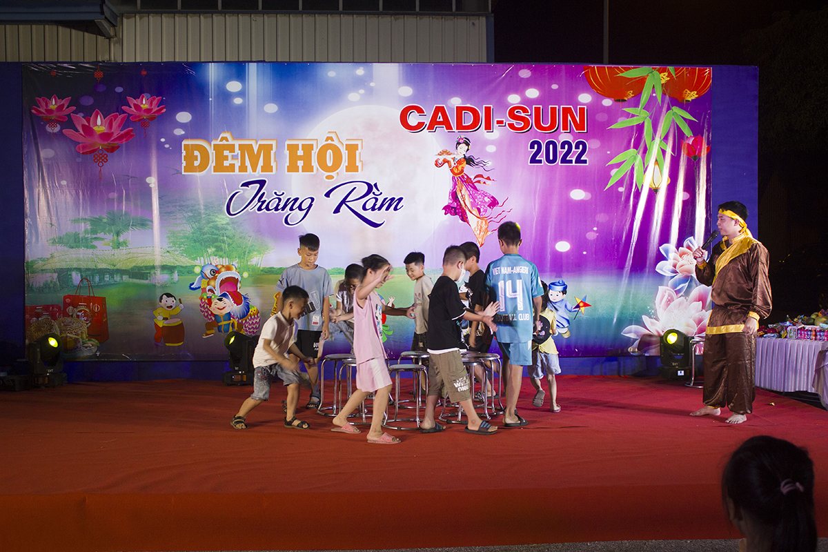 Đêm hội trăng rằm đến sớm với các em nhỏ CADI-SUN tại Hải Dương 